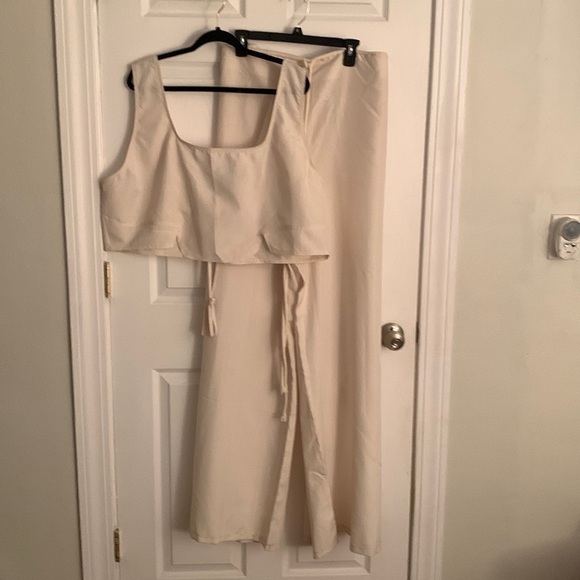 NWT PrettyLittleThing Pant & Crop Top Set Size 30 #605 - Picture 1 of 11